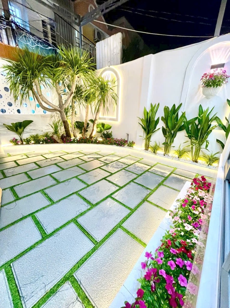 SỞ HỨU NGAY NHÀ VƯỜN LUNG LUNH TRONG LÒNG THÀNH PHỐ . 6x25, 150M2 ,CHỈ 6.8 Tỷ. Tỷ.